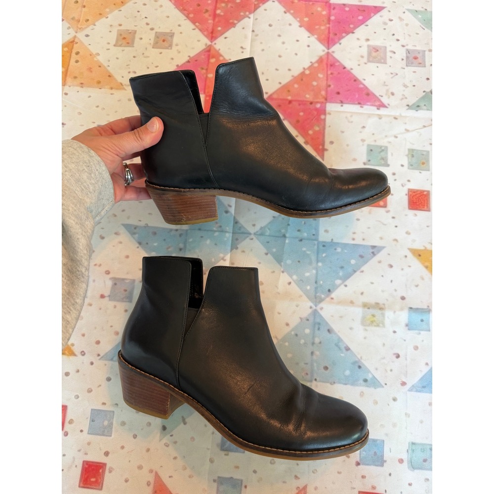Cole Haan Black Leather Side Slit Ankle Booties D44240 Womens 8B Block Heel